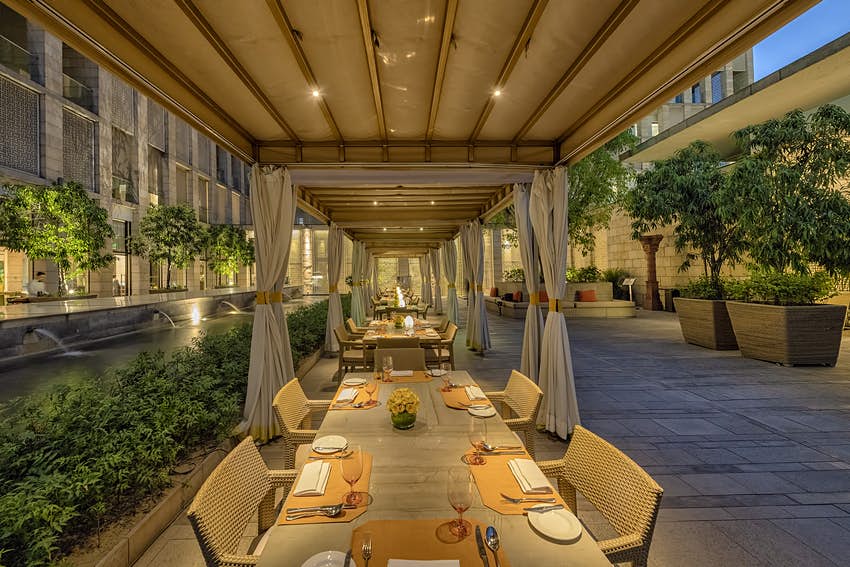 A Know-It-All Guide for The Table: Location, Menu, Ambience, Reviews, Photos